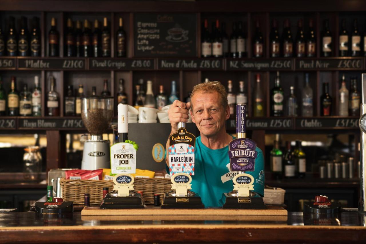 Отель Rose And Crown Yealmpton Экстерьер фото