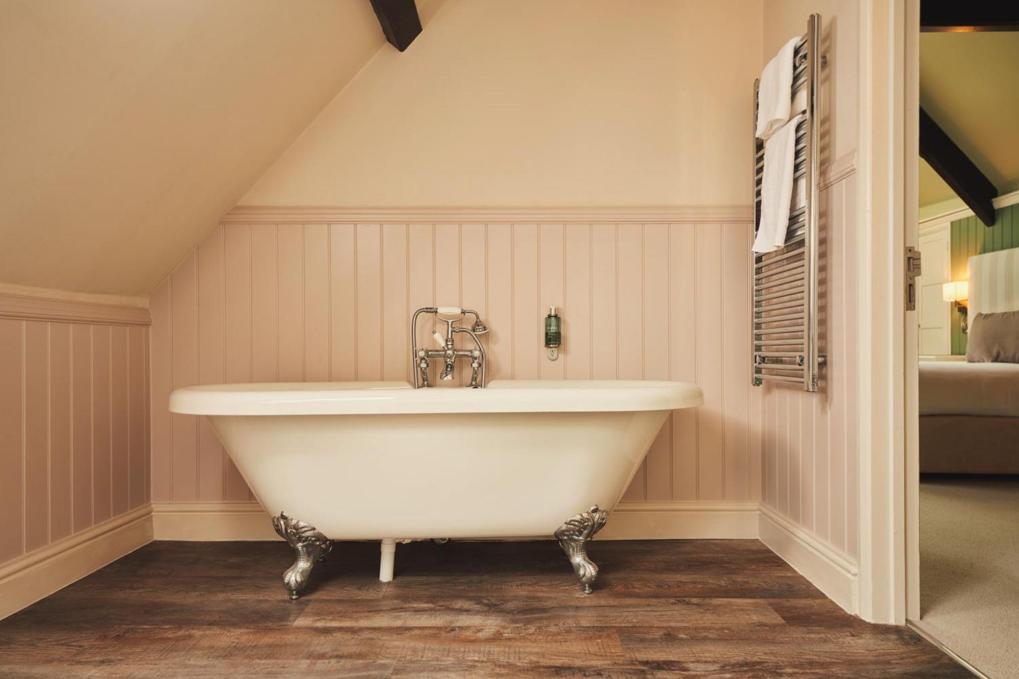Отель Rose And Crown Yealmpton Экстерьер фото