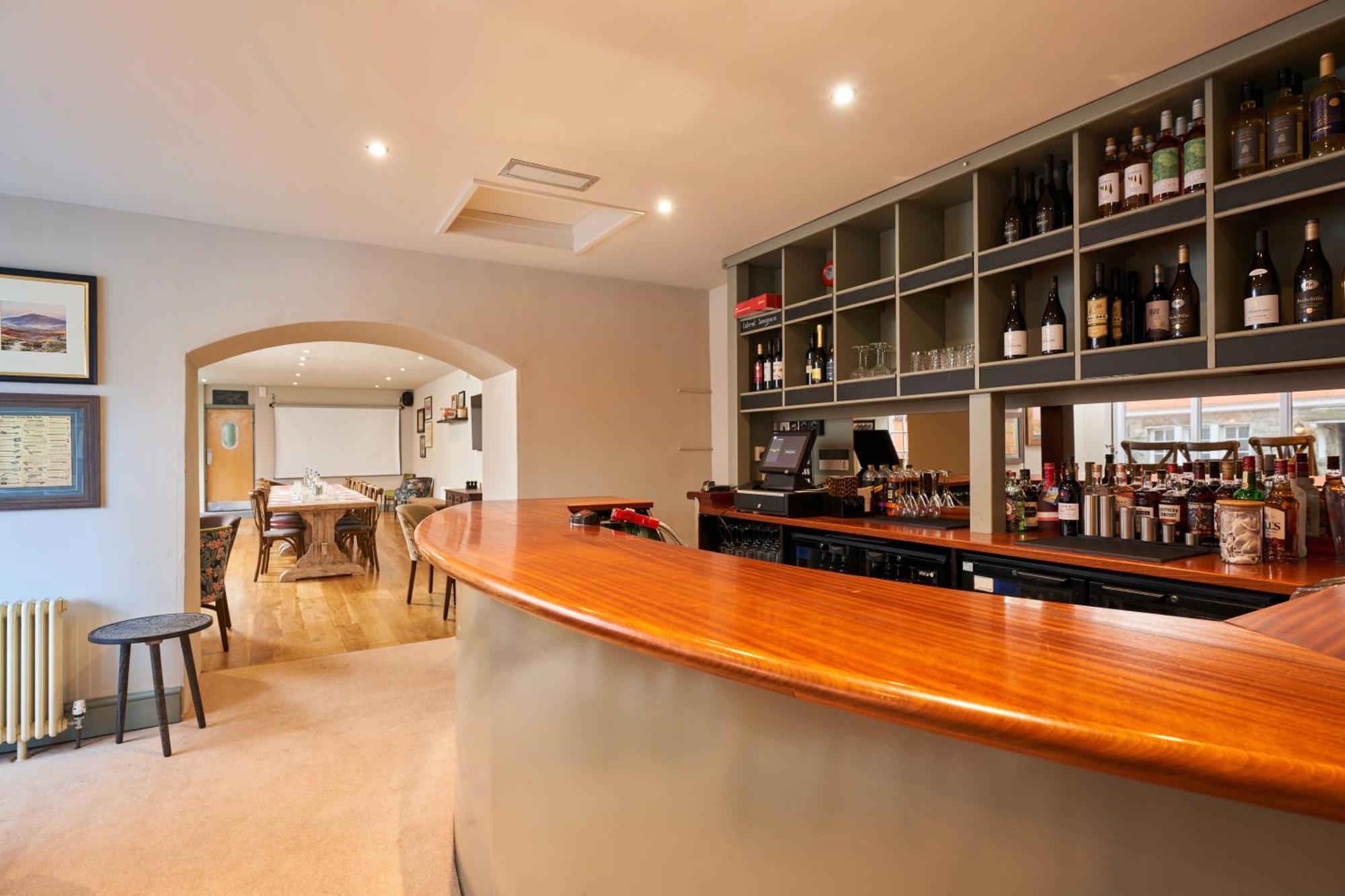 Отель Rose And Crown Yealmpton Экстерьер фото