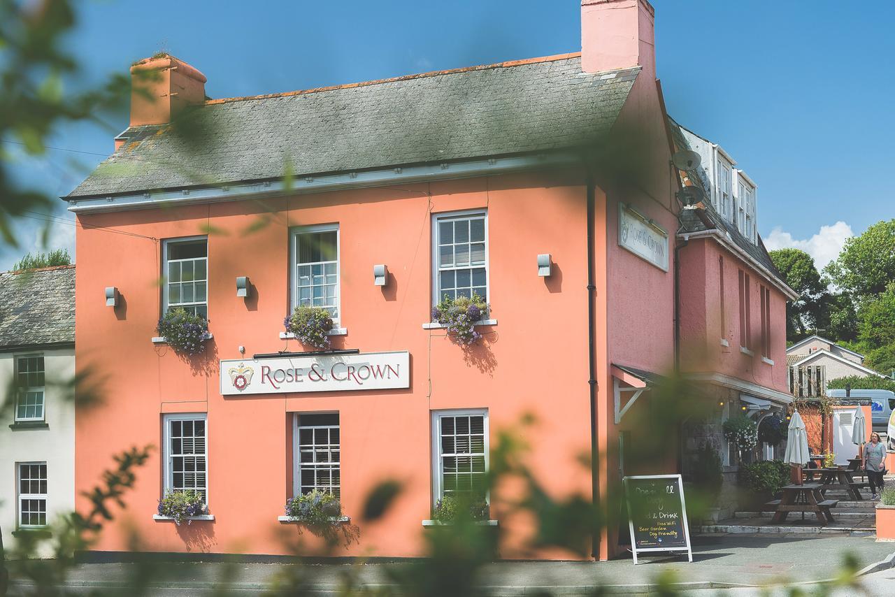 Отель Rose And Crown Yealmpton Экстерьер фото